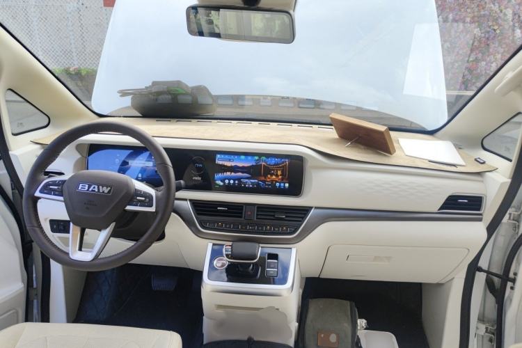 Used BAW Free Kingdom vala 2025 Pure Electric Pro Interior 2