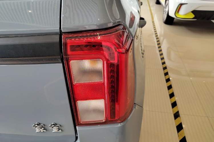 Used BAW Jiabao 2023 Fortune Edition Right Rear Taillight