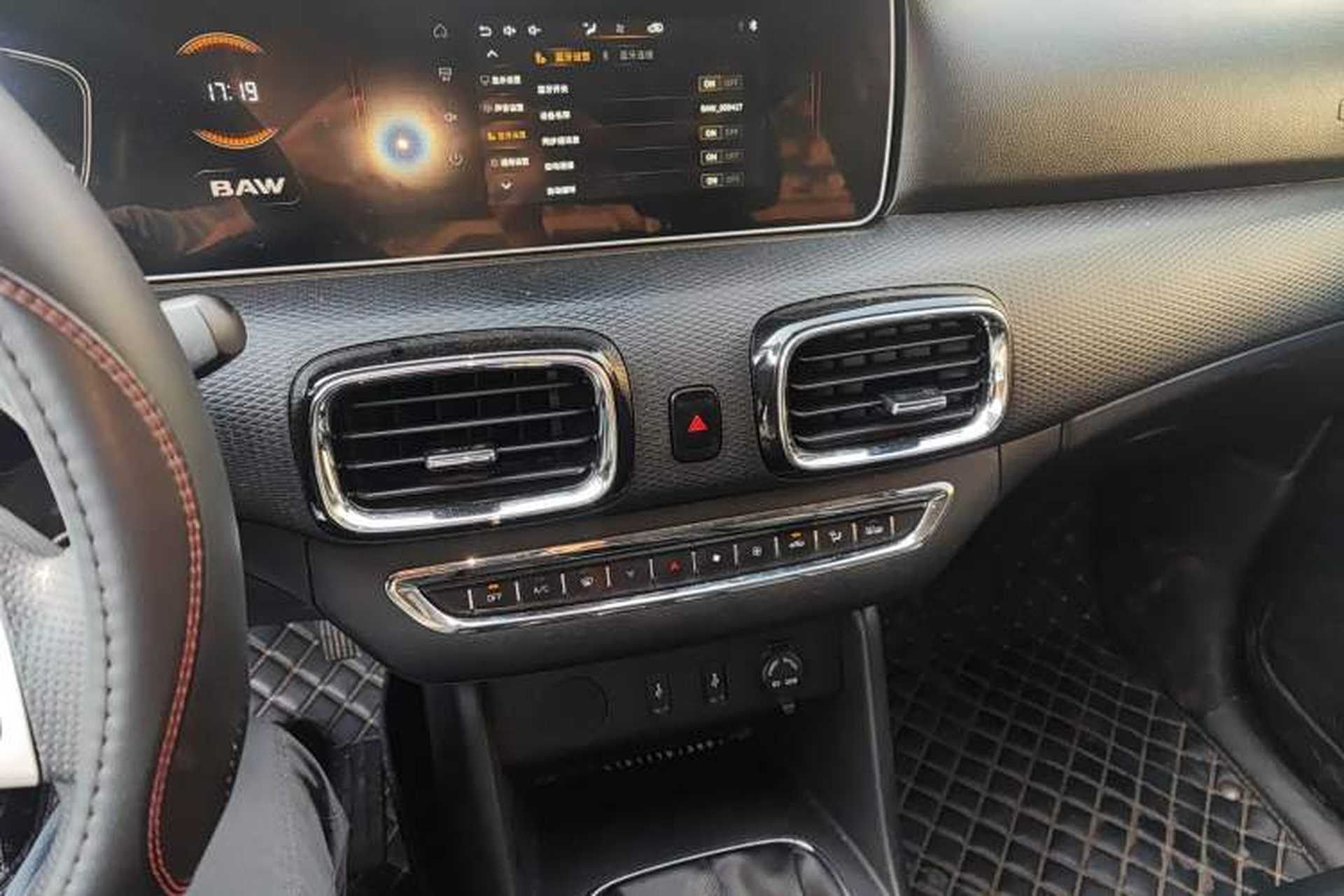 Used BAW Kaluli 2023 2.0L Manual Long Wheelbase Energy Edition Audio And AC Panel