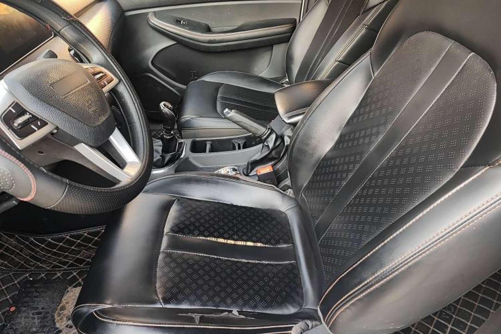 Used BAW Kaluli 2023 2.0L Manual Long Wheelbase Energy Edition Left Front Seat