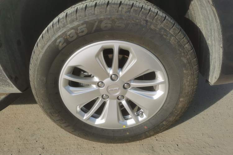 Used BAW Kaluli 2023 2.0L Automatic Long Wheelbase Achievement Edition Right Front Wheel Hub
