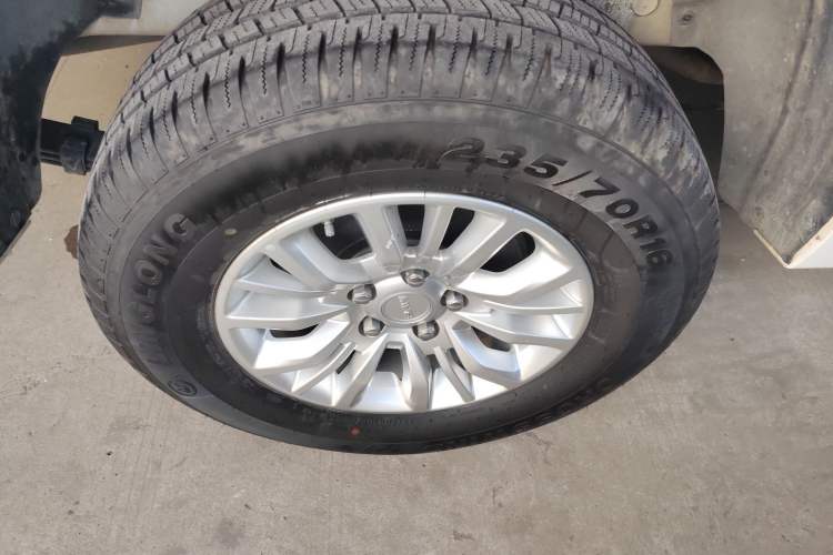 Used BAW Kaluli 2023 2.0L Manual Long Wheelbase Struggle Edition Right Rear Wheel Hub