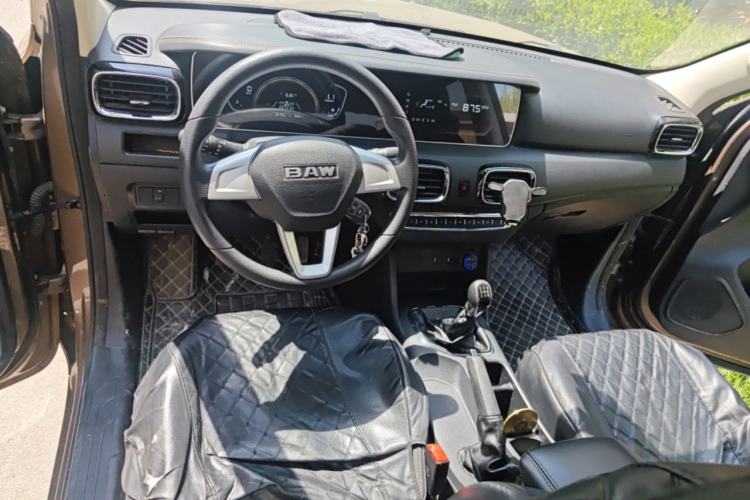 Used BAW Kaluli 2023 2.0L Manual Long Wheelbase Struggle Edition Center Console