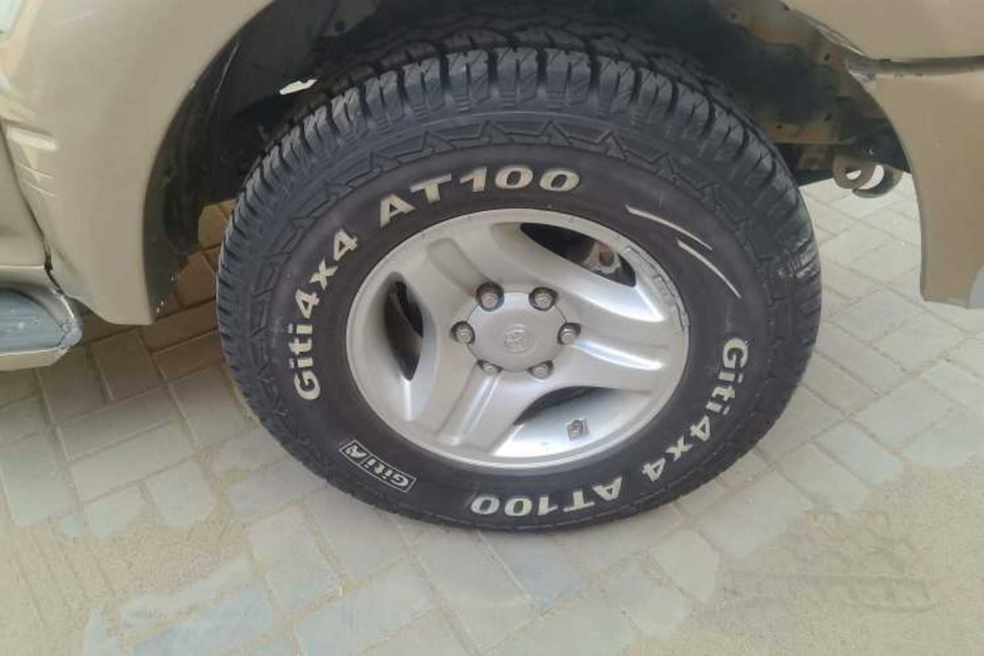 Used BAW Luba 2012 2.7L four-wheel drive version Right Front Wheel Hub
