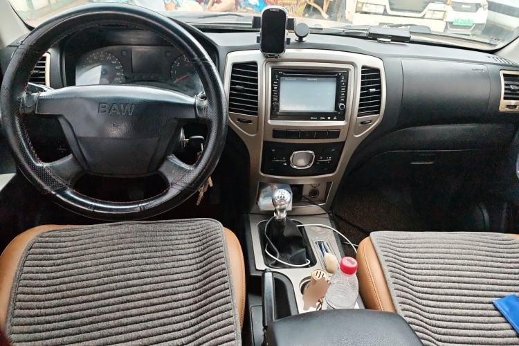 Used BAW Ruiling 2013 2.5T Luxury R425 Center Console