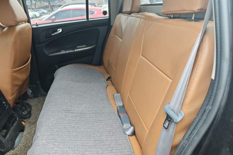 Used BAW Ruiling 2013 2.5T Luxury R425 Left Rear Seat