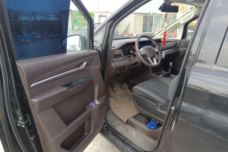 Used BAW Ruisheng Ace M7 2023 1.6L Long Wheelbase Wealth Creation Version 7 Seats Interior 2