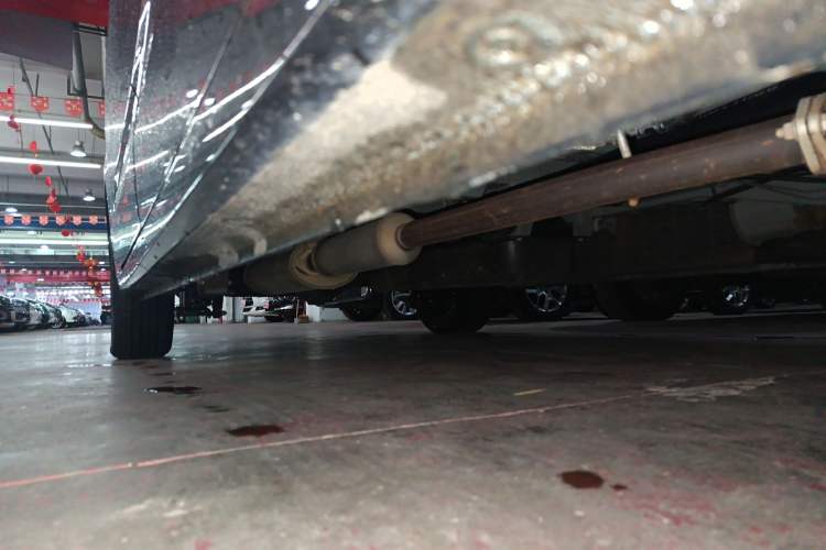 Used BAW Ruisheng Ace M7 2025 2.0L Automatic Long Wheelbase Flagship Version 7 Seats Right Side Sill