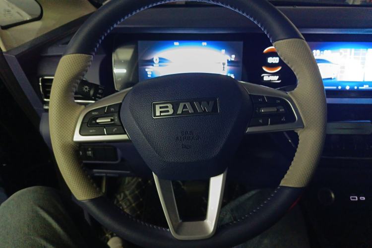 Used BAW Ruisheng Ace M7 2025 2.0L Automatic Long Wheelbase Flagship Version 7 Seats Steering Wheel