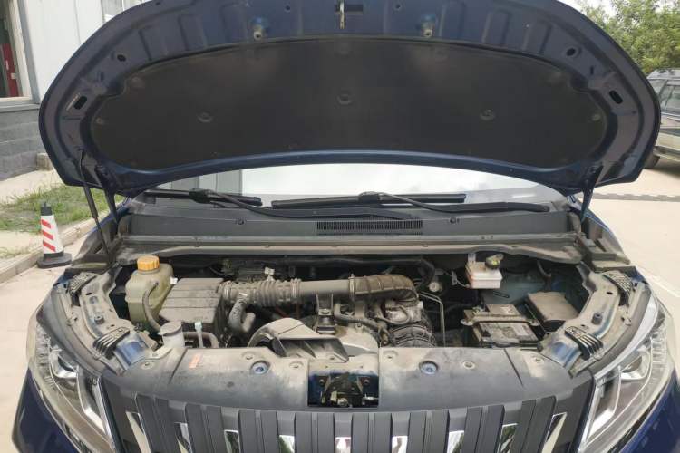 Used BAW Ruisheng Ace M7 2023 2.0L Long-wheelbase Business Version 7 Seats Engine Bay
