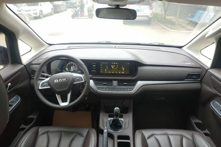 Used BAW Ruisheng Ace M7 2023 2.0L Long-wheelbase Business Version 7 Seats Interior 3