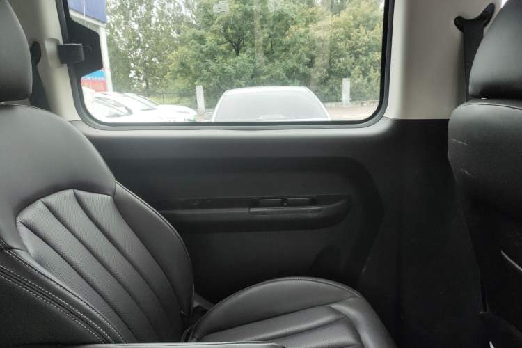 Used BAW Ruisheng Ace M7 2023 1.6L Long-wheelbase Business Version 7 Seats Left Rear Door Interior