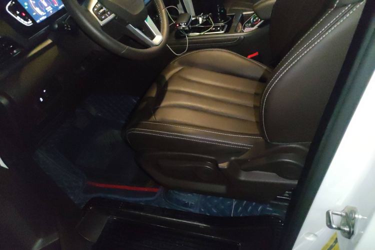 Used BAW Ruisheng Ace M7 2023 2.0L Automatic Long Wheelbase Enjoyment Version 7 Seats Driver Seat