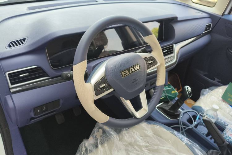Used BAW Ruisheng Ace M7 2023 1.6L Standard Wheelbase Luxury Commercial Version 7 Seats Steering Wheel