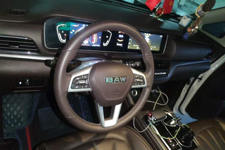 Used BAW Ruisheng Ace M7 2023 2.0L Automatic Long Wheelbase Enjoyment Version 7 Seats Steering Wheel