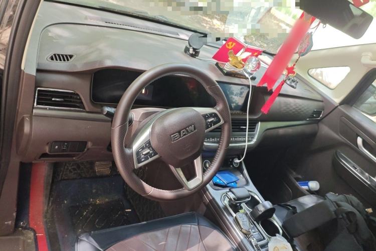 Used BAW Ruisheng Ace M7 2023 2.0L CNG Long Wheelbase Enjoyment Version 7 Seats Center Console