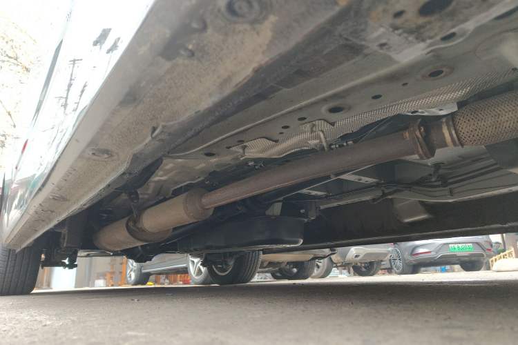 Used BAW Ruisheng Ace M7 2023 2.0L Automatic Long-wheelbase Business Version 7 Seats Chassis Front Right