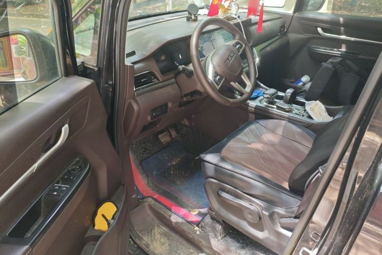 Used BAW Ruisheng Ace M7 2023 2.0L CNG Long Wheelbase Enjoyment Version 7 Seats Driver Seat