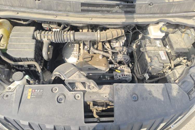 Used BAW Ruisheng Ace M7 2023 2.0L Automatic Long Wheelbase Enjoyment Version 7 Seats Engine Bay