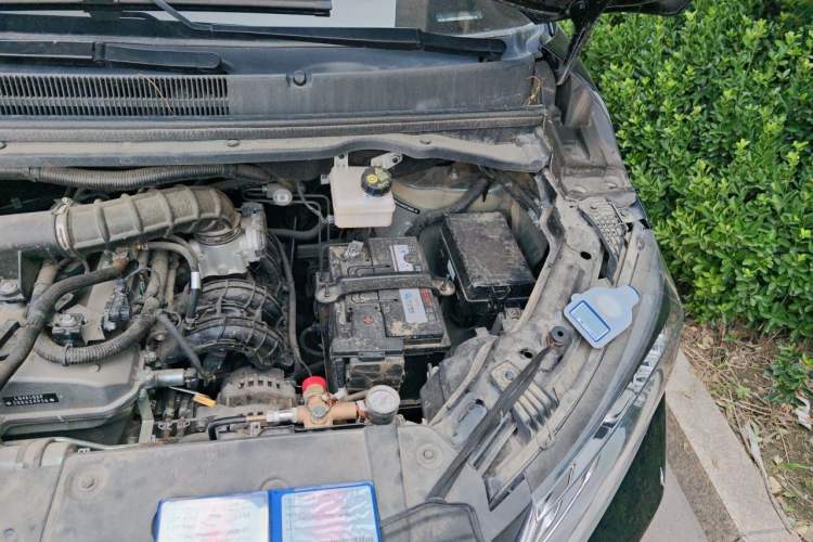 Used BAW Ruisheng Ace M7 2023 2.0L CNG Long-wheelbase Business Version 7-seater Engine Bay Left