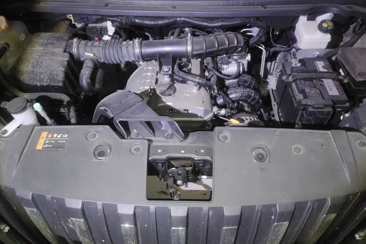 Used BAW Ruisheng Ace M7 2023 2.0L Automatic Long-wheelbase Business Version 7 Seats Engine Bay