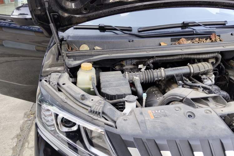 Used BAW Ruisheng Ace M7 2023 2.0L Long Wheelbase Wealth Creation Version 7 Seats Engine Bay Right