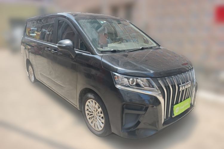 Used BAW Ruisheng Ace M7 2023 2.0L Automatic Long Wheelbase Enjoyment Version 7 Seats Front Right 45 Deg