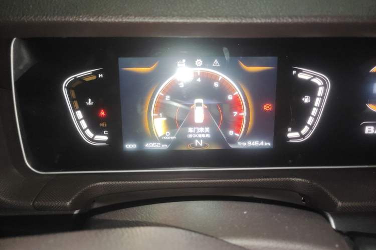 Used BAW Ruisheng Ace M7 2023 2.0L Automatic Long-wheelbase Business Version 7 Seats Instrument Cluster