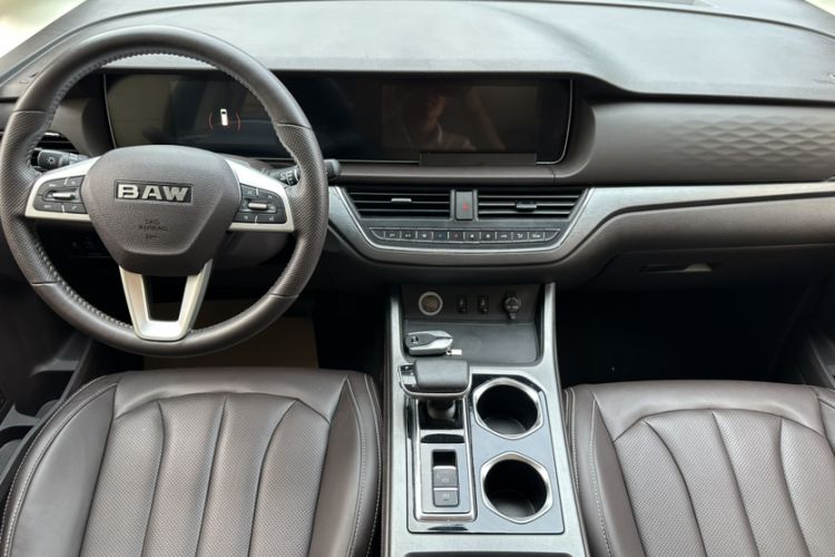 Used BAW Ruisheng Ace M7 2023 2.0L Automatic Long-wheelbase Business Version 7 Seats Interior 3