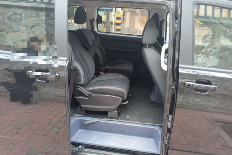 Used BAW Ruisheng Ace M7 2023 2.0L Automatic Long Wheelbase Enjoyment Version 7 Seats Interior 4