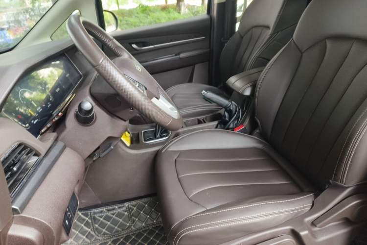 Used BAW Ruisheng Ace M7 2023 2.0L Long-wheelbase Executive Version 9 Seats Left Front Seat