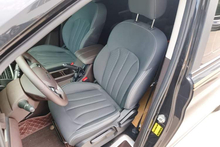 Used BAW Ruisheng Ace M7 2023 2.0L Long Wheelbase Enjoyment Version 7 Seats Left Front Seat