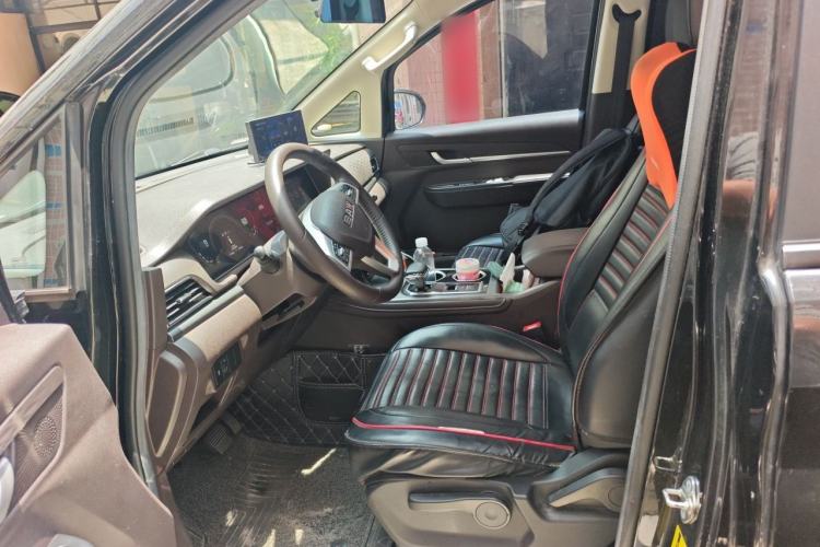 Used BAW Ruisheng Ace M7 2023 2.0L Automatic Long Wheelbase Enjoyment Version 7 Seats Left Front Seat