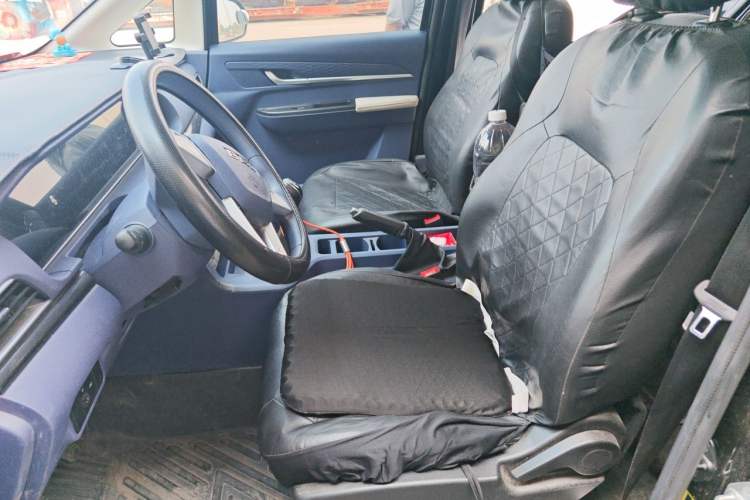Used BAW Ruisheng Ace M7 2023 2.0L CNG Long-wheelbase Business Version 7-seater Left Front Seat