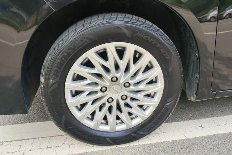 Used BAW Ruisheng Ace M7 2023 2.0L Automatic Long-wheelbase Business Version 7 Seats Left Front Wheel Hub