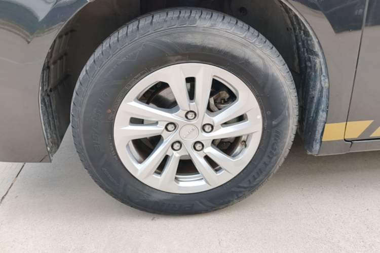 Used BAW Ruisheng Ace M7 2023 2.0L Long Wheelbase Enjoyment Version 7 Seats Left Front Wheel Hub
