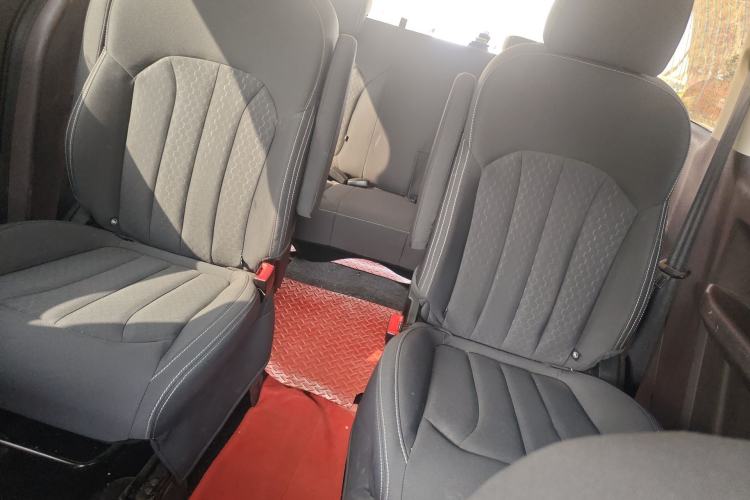 Used BAW Ruisheng Ace M7 2023 2.0L Automatic Long Wheelbase Enjoyment Version 7 Seats Left Rear Seat