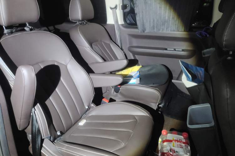 Used BAW Ruisheng Ace M7 2023 2.0L Automatic Long-wheelbase Business Version 7 Seats Left Rear Seat
