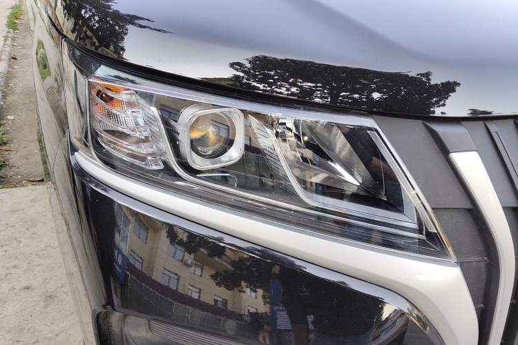 Used BAW Ruisheng Ace M7 2023 2.0L Long Wheelbase Wealth Creation Version 7 Seats Right Front Headlight