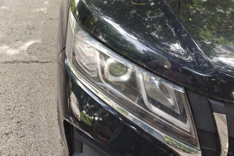 Used BAW Ruisheng Ace M7 2023 2.0L CNG Long Wheelbase Enjoyment Version 7 Seats Right Front Headlight