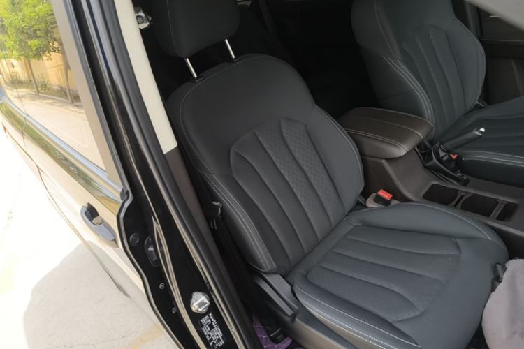 Used BAW Ruisheng Ace M7 2023 1.6L Standard Wheelbase Enjoy Edition 7-seater Right Front Seat