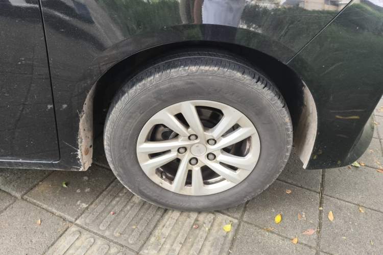 Used BAW Ruisheng Ace M7 2023 2.0L Long-wheelbase Executive Version 9 Seats Right Front Wheel Hub