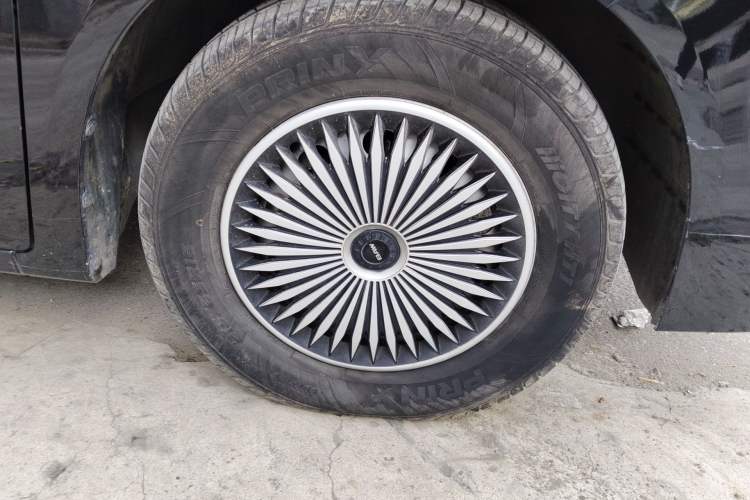 Used BAW Ruisheng Ace M7 2023 2.0L Long Wheelbase Wealth Creation Version 7 Seats Right Front Wheel Hub