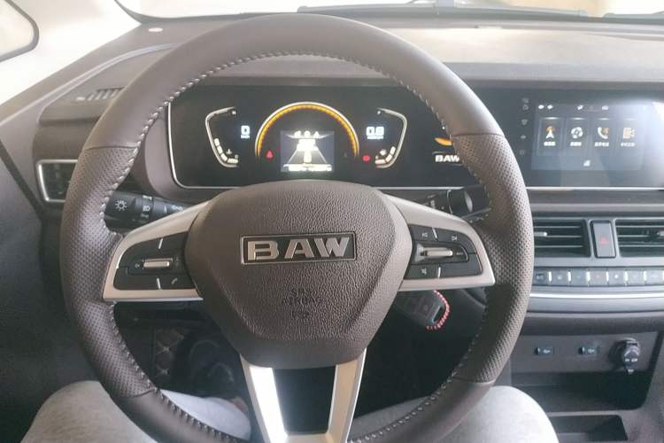 Used BAW Ruisheng Ace M7 2023 2.0L Long Wheelbase Enjoyment Version 7 Seats Steering Wheel