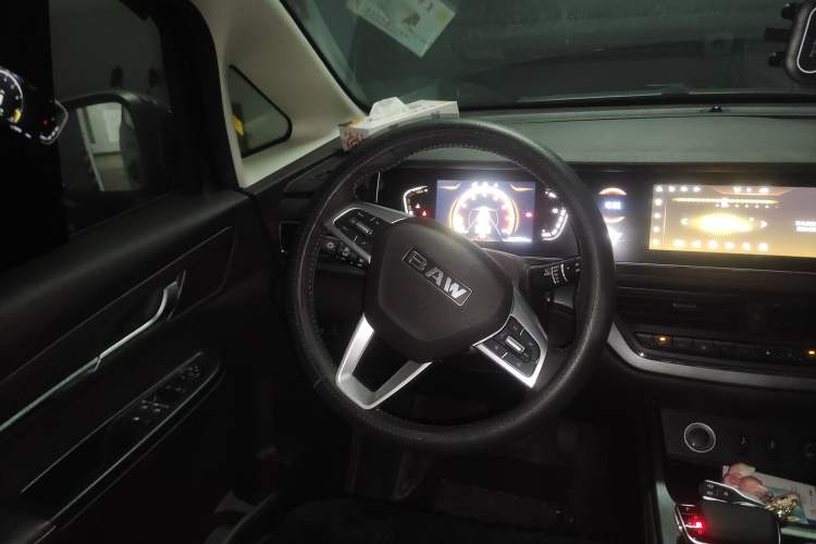 Used BAW Ruisheng Ace M7 2023 2.0L Automatic Long-wheelbase Business Version 7 Seats Steering Wheel