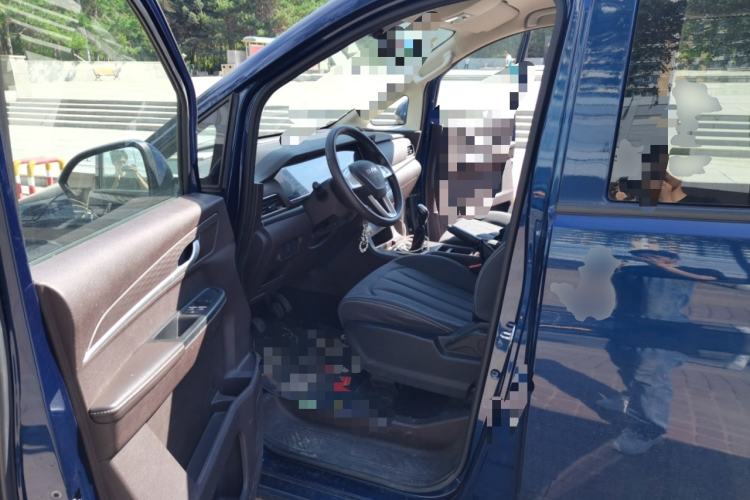 Used BAW Ruisheng Ace M7 2023 2.0L Long Wheelbase Wealth Creation Version 7 Seats Left Front Seat