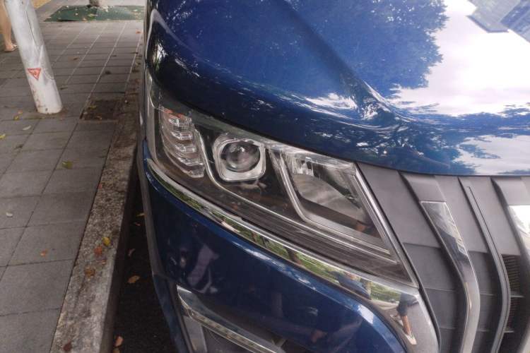 Used BAW Ruisheng Ace M7 2023 2.0L Long-wheelbase Business Version 7 Seats Right Front Headlight