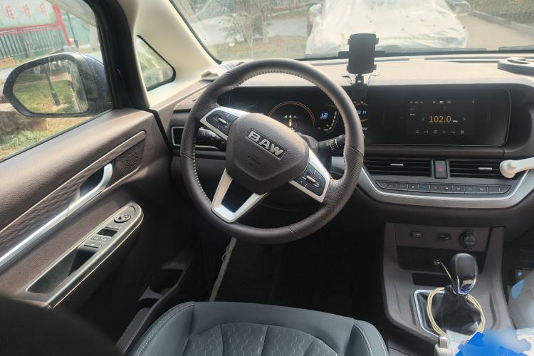 Used BAW Ruisheng Ace M7 2023 1.6L Standard Wheelbase Enjoy Edition 7-seater Steering Wheel