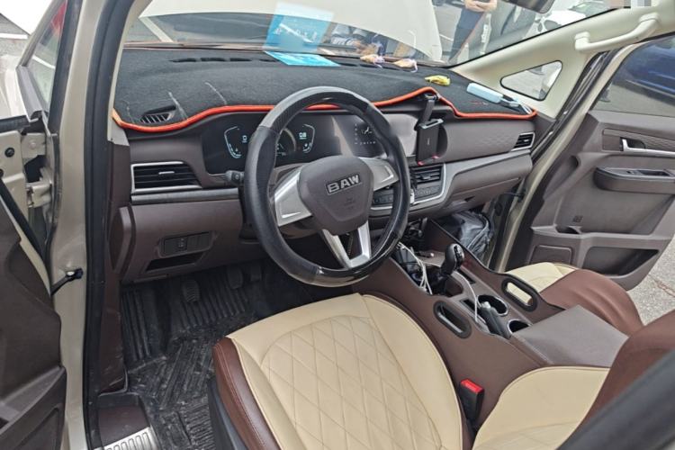 Used BAW Ruisheng Ace M7 2023 2.0L Long Wheelbase Wealth Creation Version 7 Seats Center Console