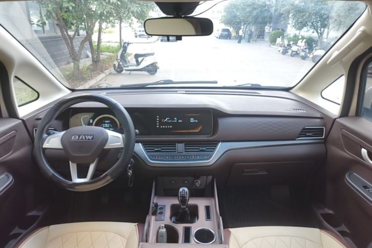 Used BAW Ruisheng Ace M7 2023 2.0L Long Wheelbase Wealth Creation Version 7 Seats Center Console